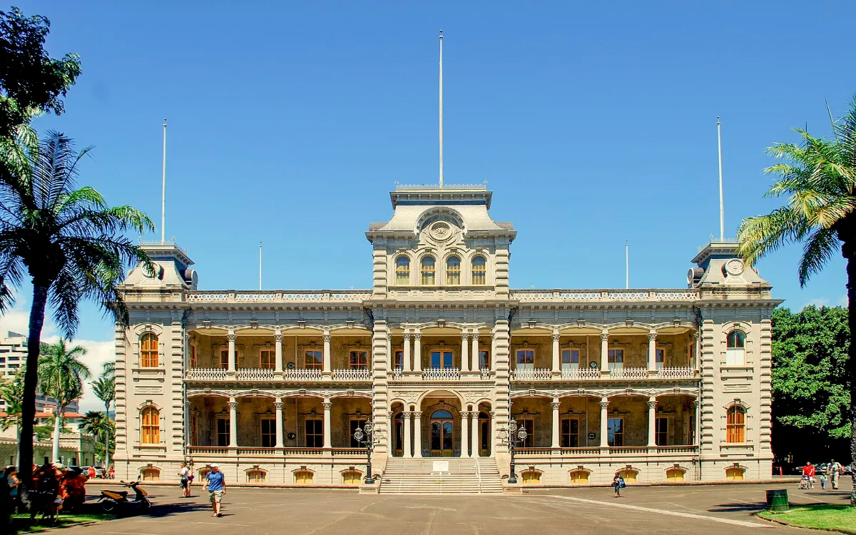 1-Iolani_Palace-fotor-2025080711510