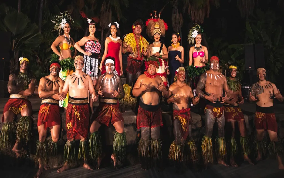 Chiefs-Luau-Cast-1-fotor-2025090632213
