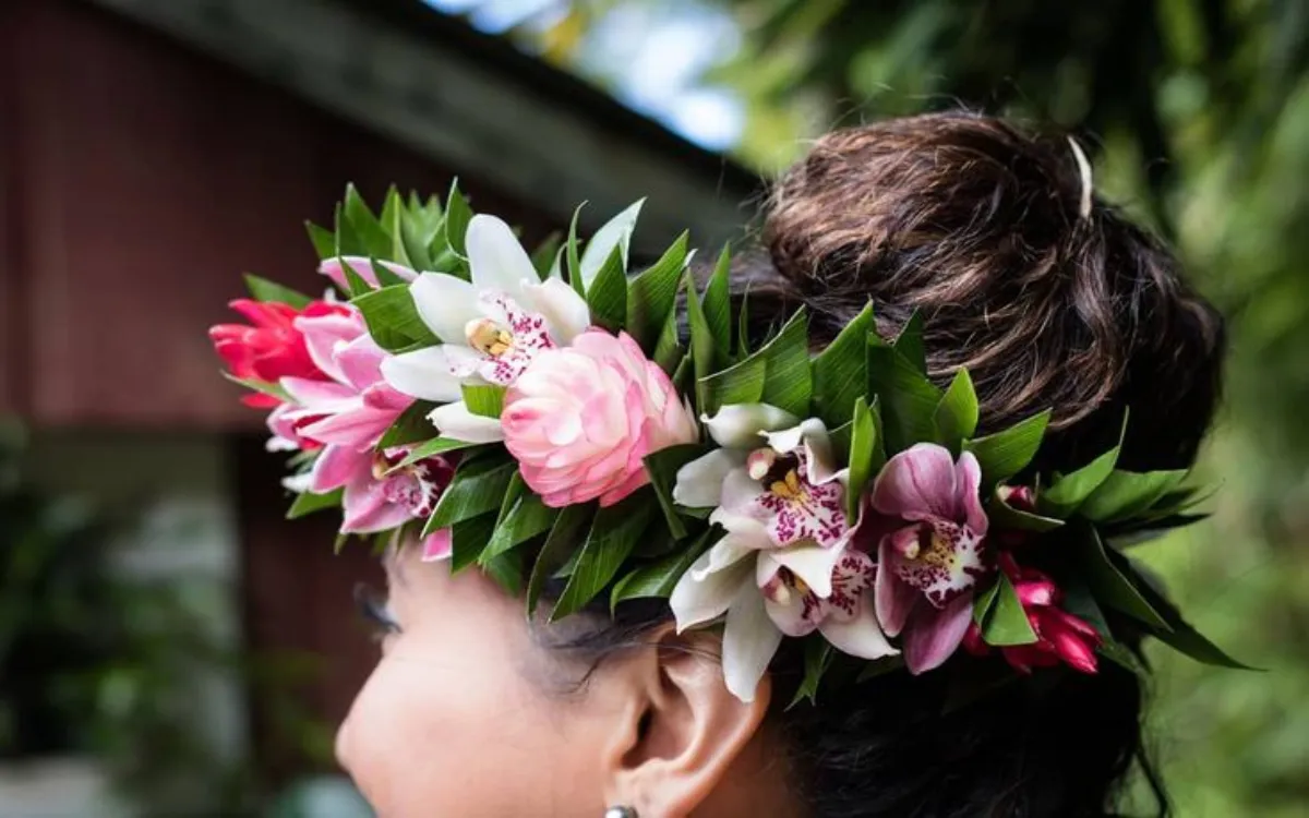Mauka Warriors Luau: Hawaiian Flowers Meaning