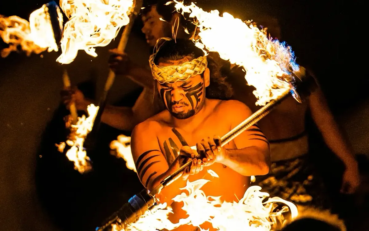 Fire-Knife-Long-fotor-20250803215324