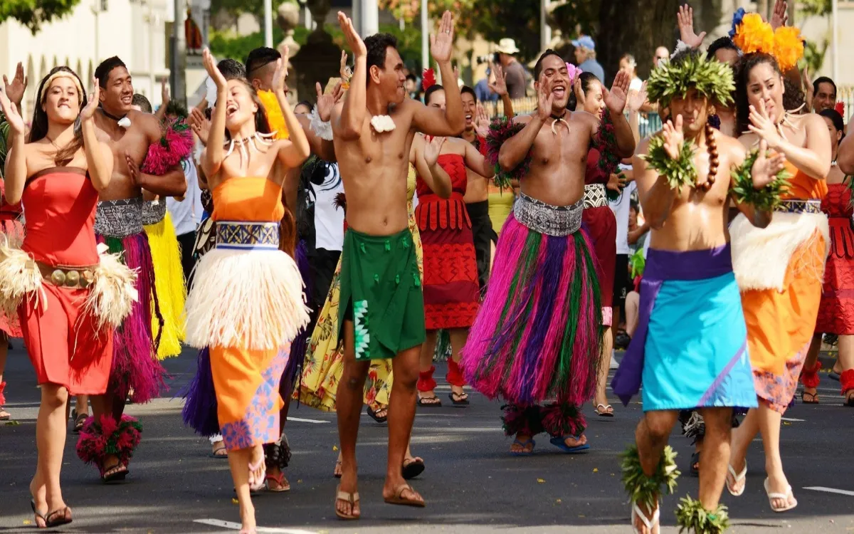 Hawaiian-Festival-fotor-202508153258