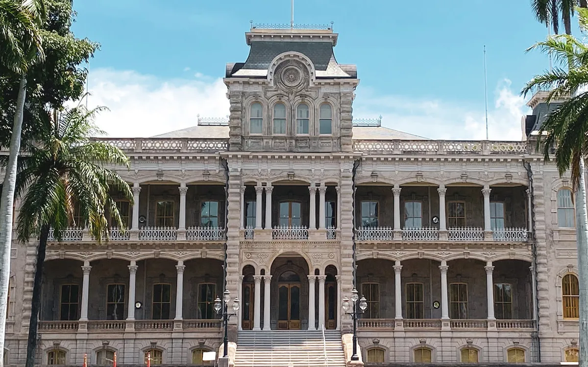 iolani-fotor-20250730232435