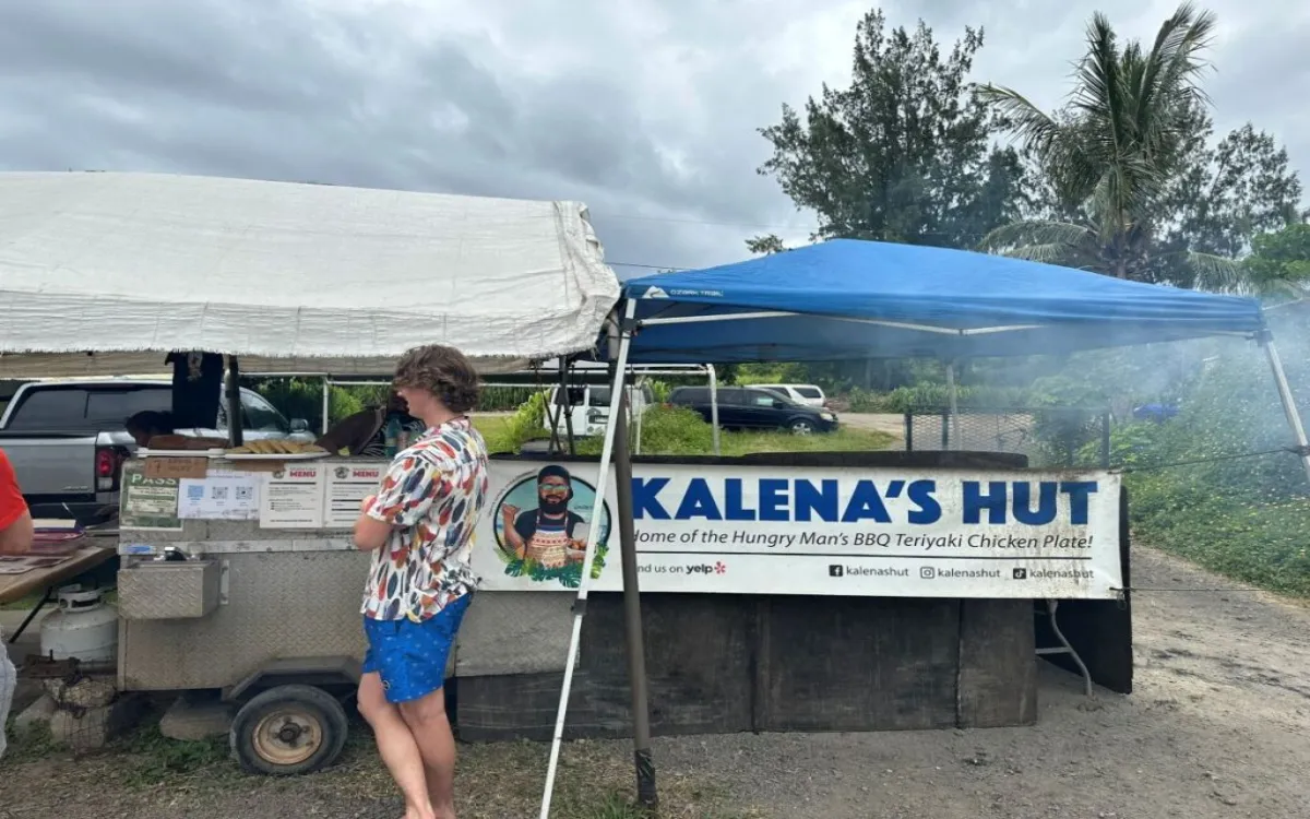 Kalenas-Hut-North-Shore-Oahu-Food-Truck-1024x768-fotor-2025080725316