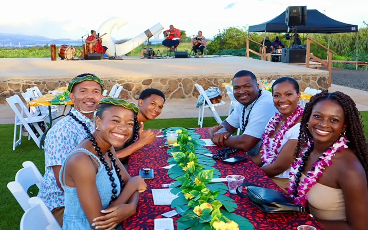 mauka-luau-family-1-3355-fotor-2025080612910