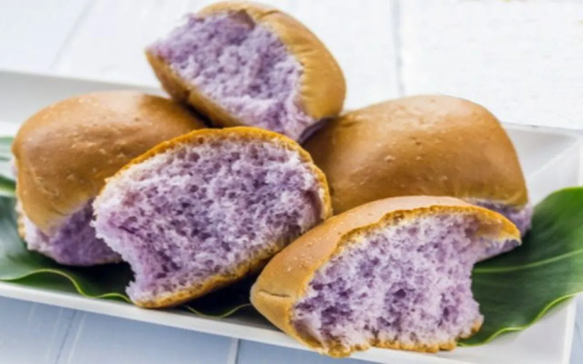 taro-rolls-001a-572bb7d45f9b58c34c716534-fotor-2025080612824
