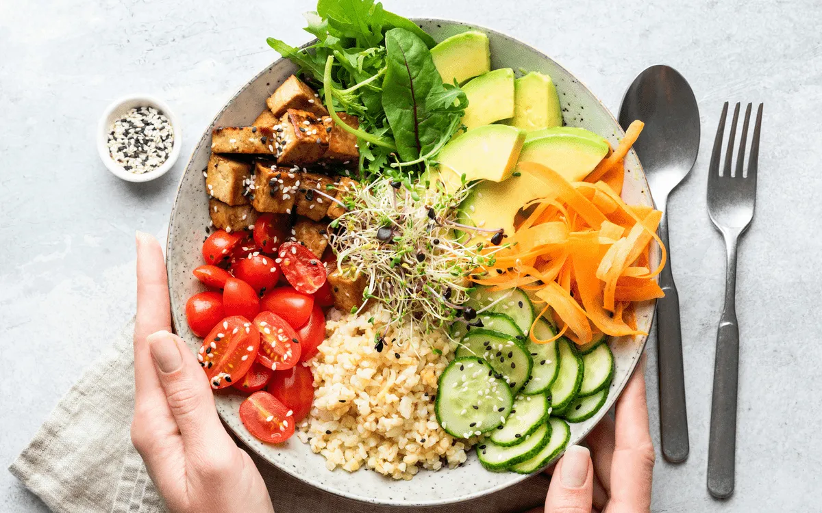 vegetarian-AdobeStock_291369069-1bed76b8275742f69c6efc5d707b32b8-fotor-20250728233853
